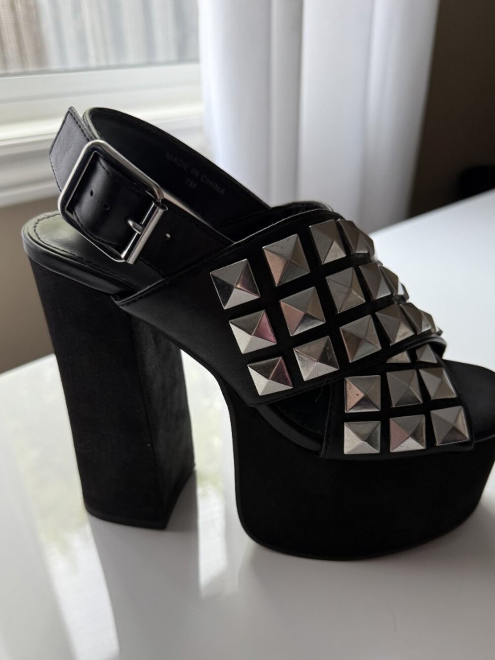 Charla Tedrick - Poison Platform Heels - Picture 4 of 7